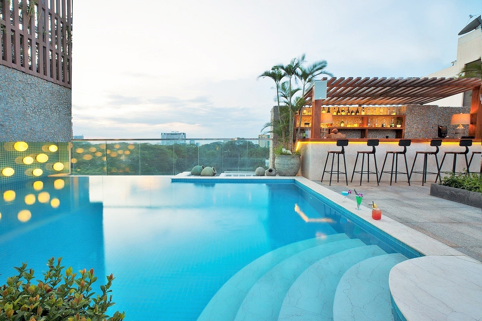 tiện ích hồ bơi quận 2